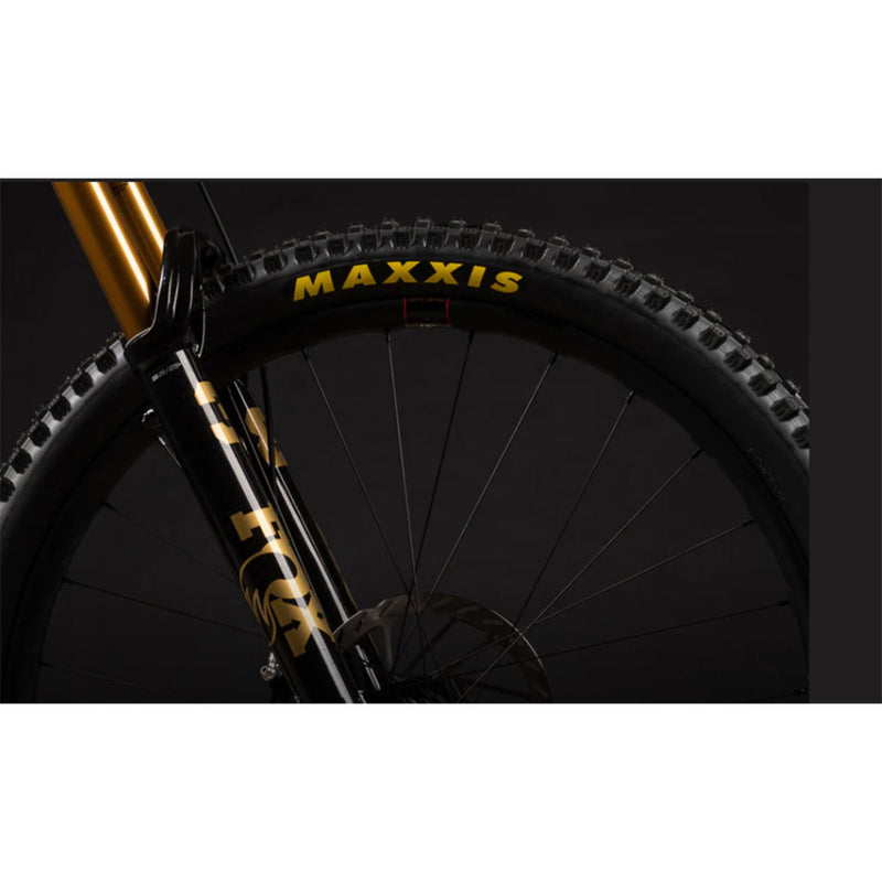 Load image into Gallery viewer, Santa Cruz Vala 1 Carbon CC MX XT Di2 Rsv Kit E-Mountain Bike 2027