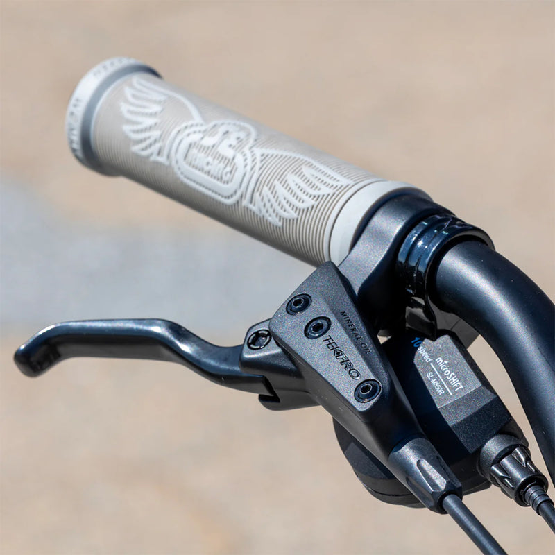 Load image into Gallery viewer, SE Savage Flyer 27.5" BMX Bike 2026
