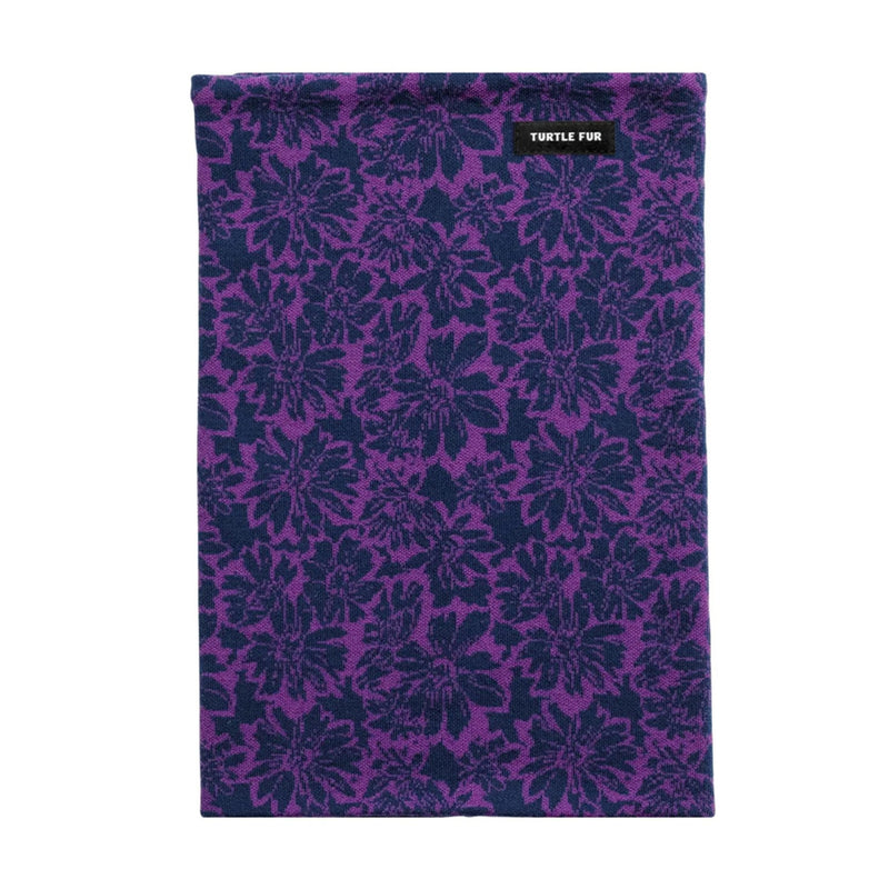 Load image into Gallery viewer, Turtle Fur Carefree Merino Wool Pipe Dream Neck Warmer Print