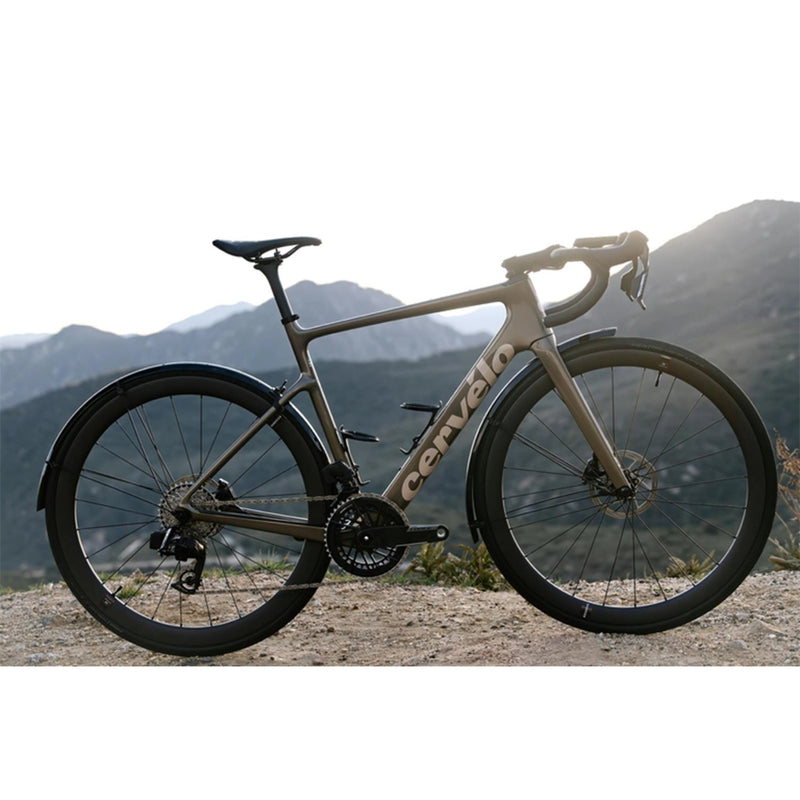 Load image into Gallery viewer, Cervelo Caledonia 105 Di2 Road Bike 2026
