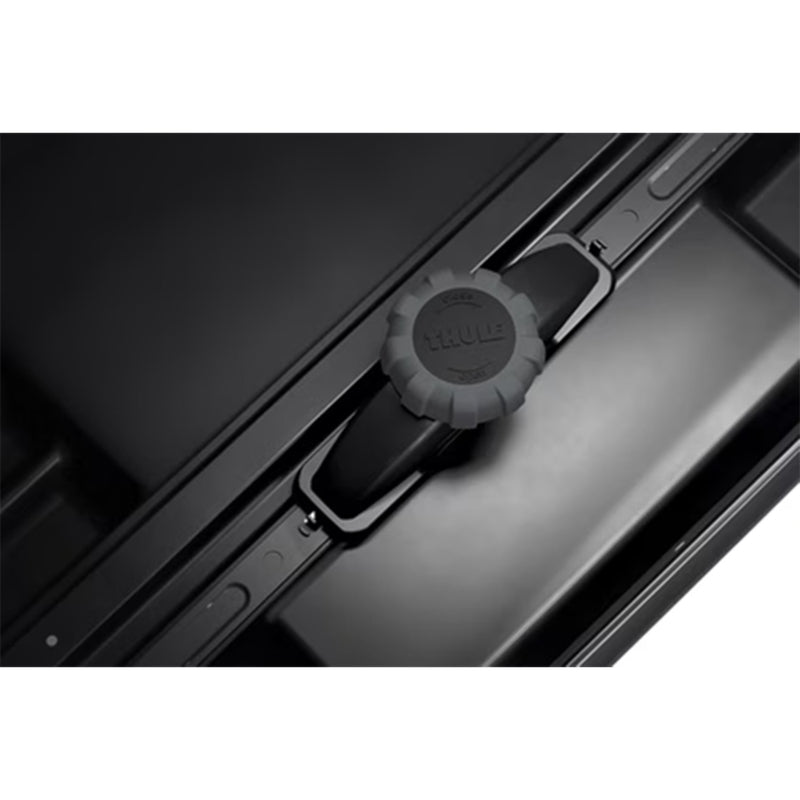 Load image into Gallery viewer, Thule Motion 3 XL Roof Box Black Glossy
